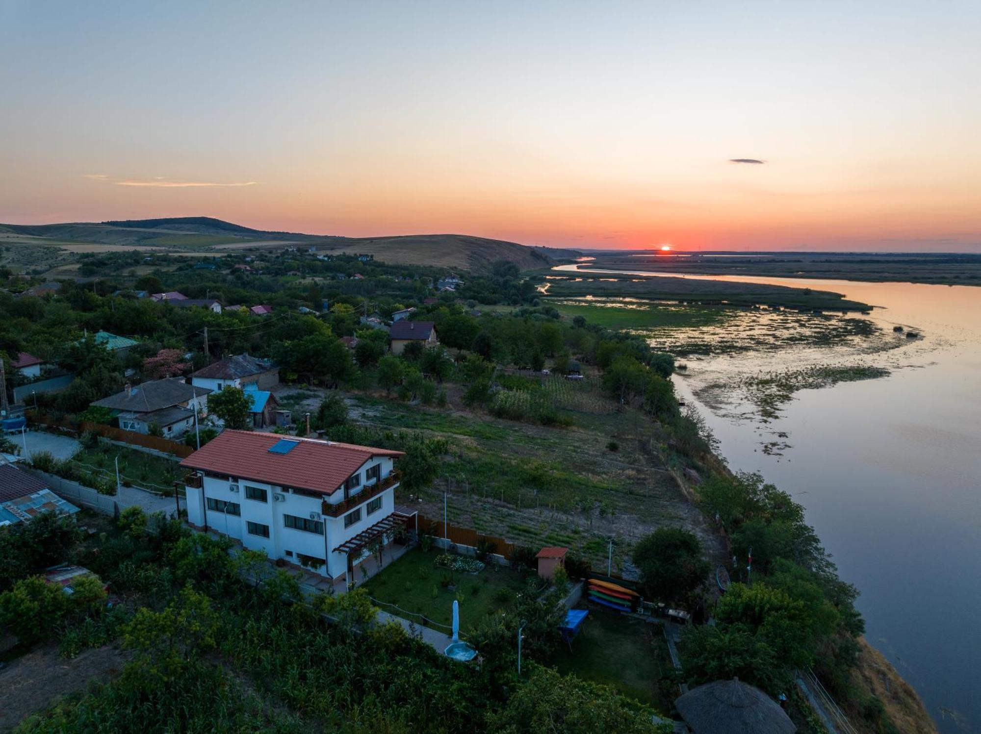 Laguna Nuferilor Habitat Somova Exterior photo