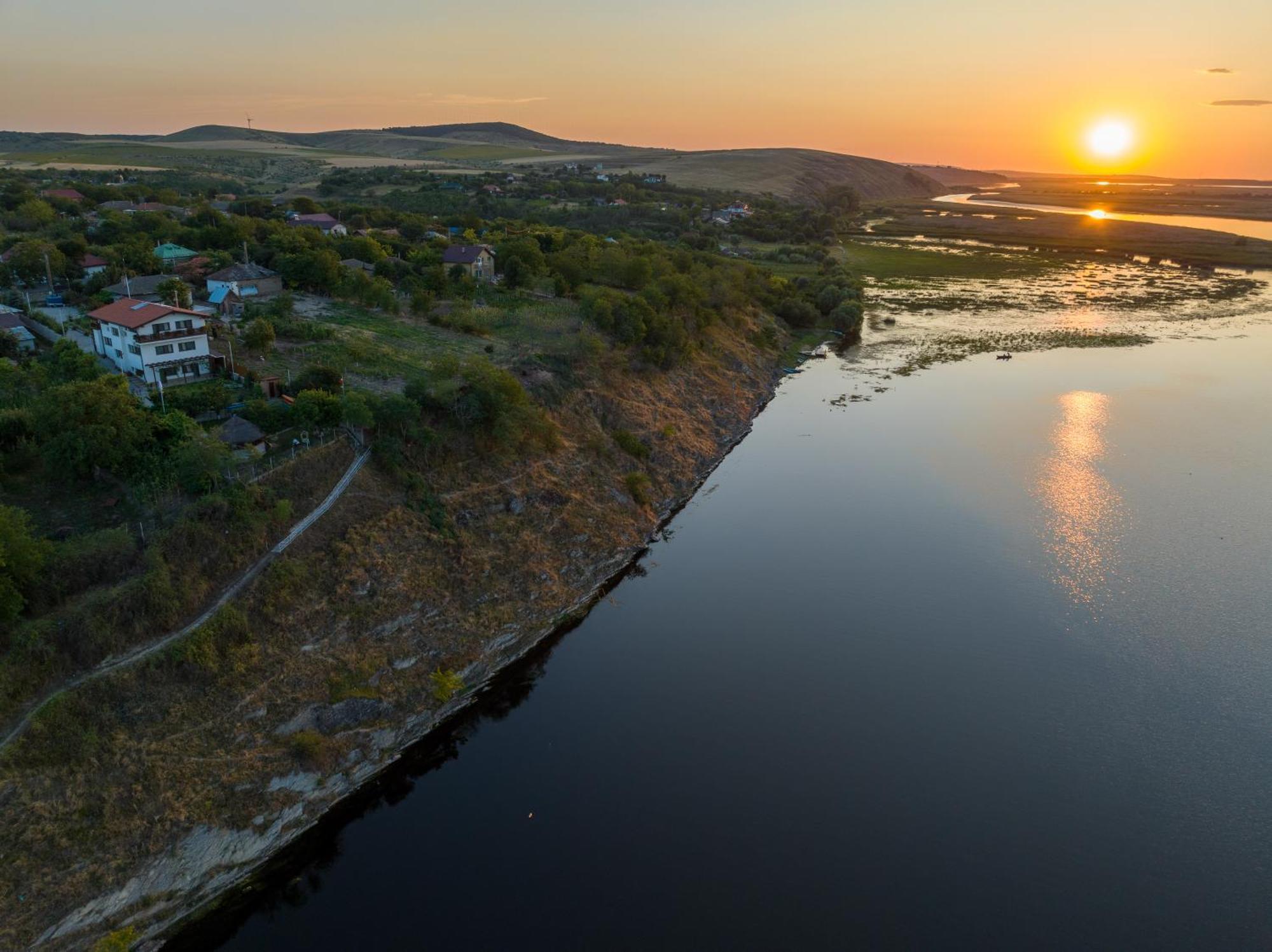Laguna Nuferilor Habitat Somova Exterior photo
