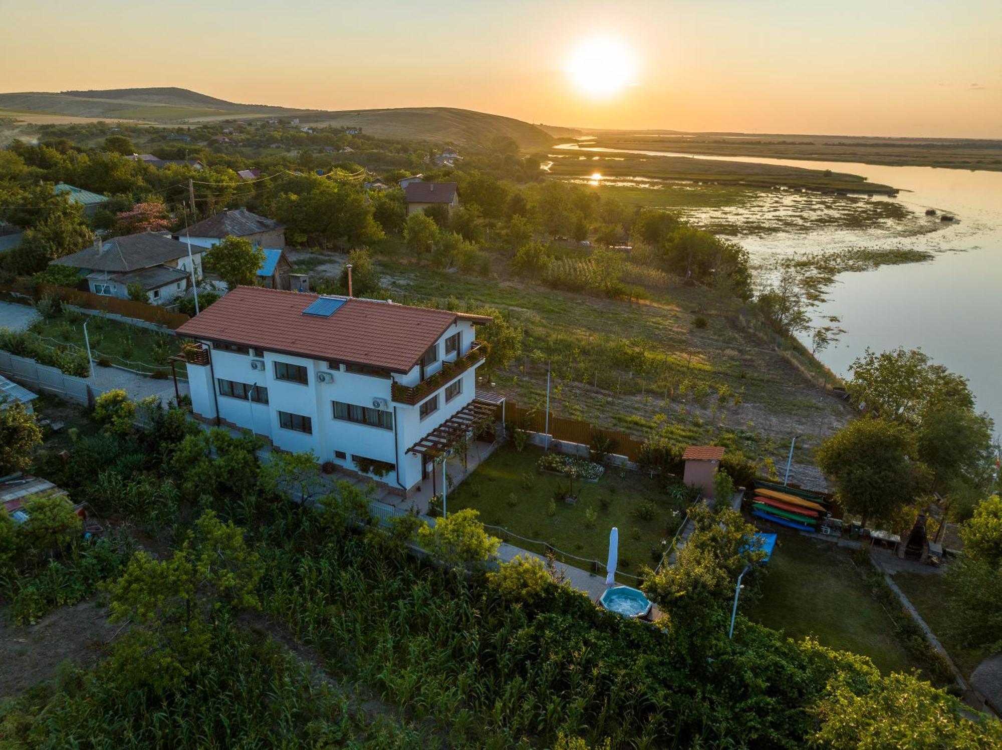 Laguna Nuferilor Habitat Somova Exterior photo